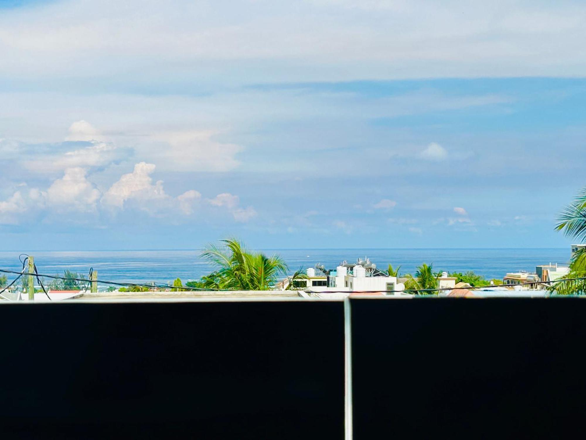 Amazing Sunset View Rooftop. Flic en Flac Ngoại thất bức ảnh