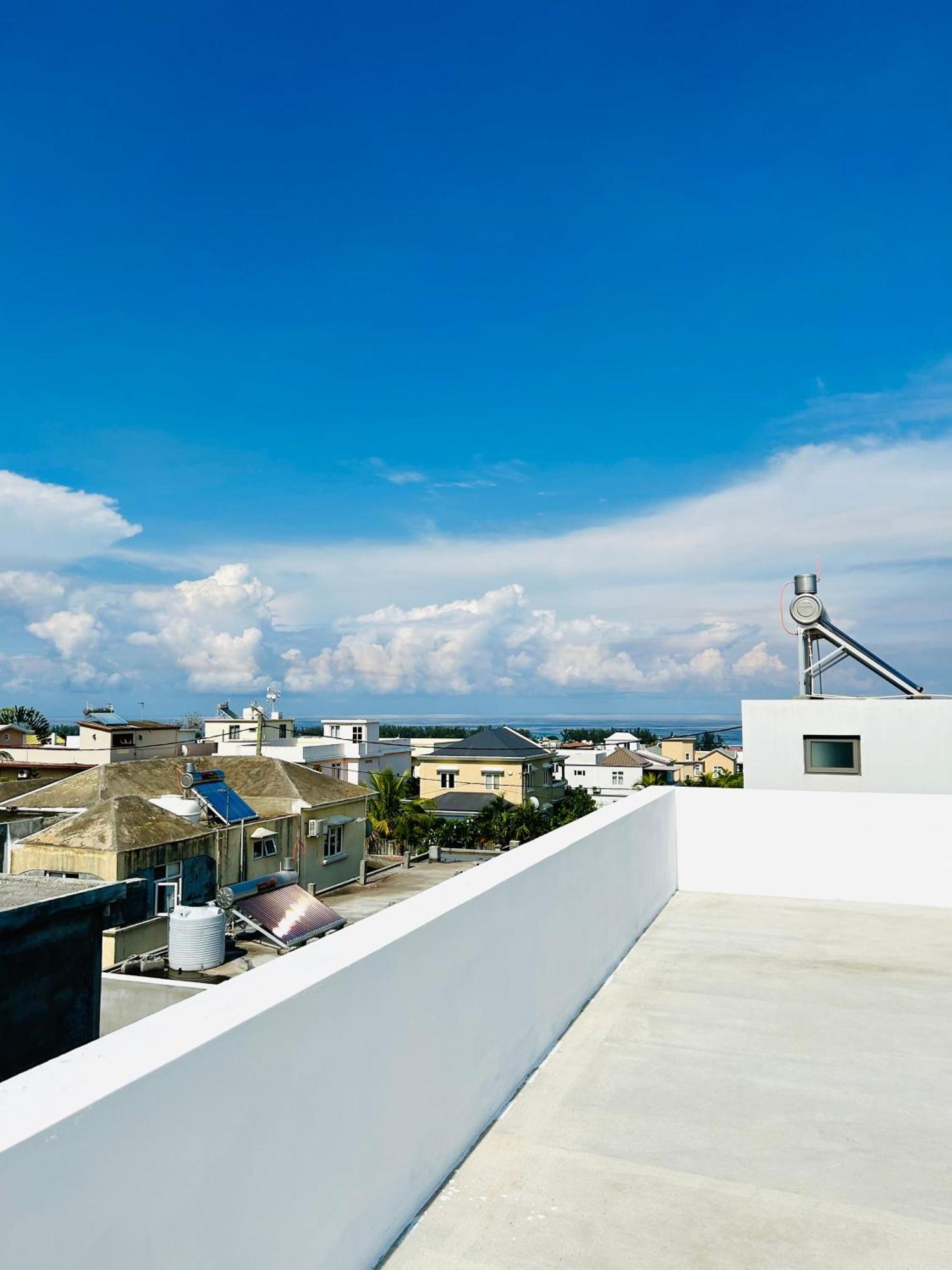 Amazing Sunset View Rooftop. Flic en Flac Ngoại thất bức ảnh